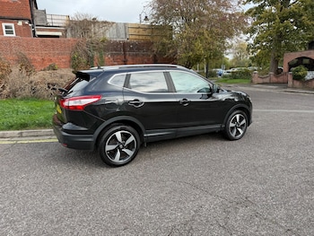 Used Nissan Qashqai 2015 for sale - 76508839: Photo