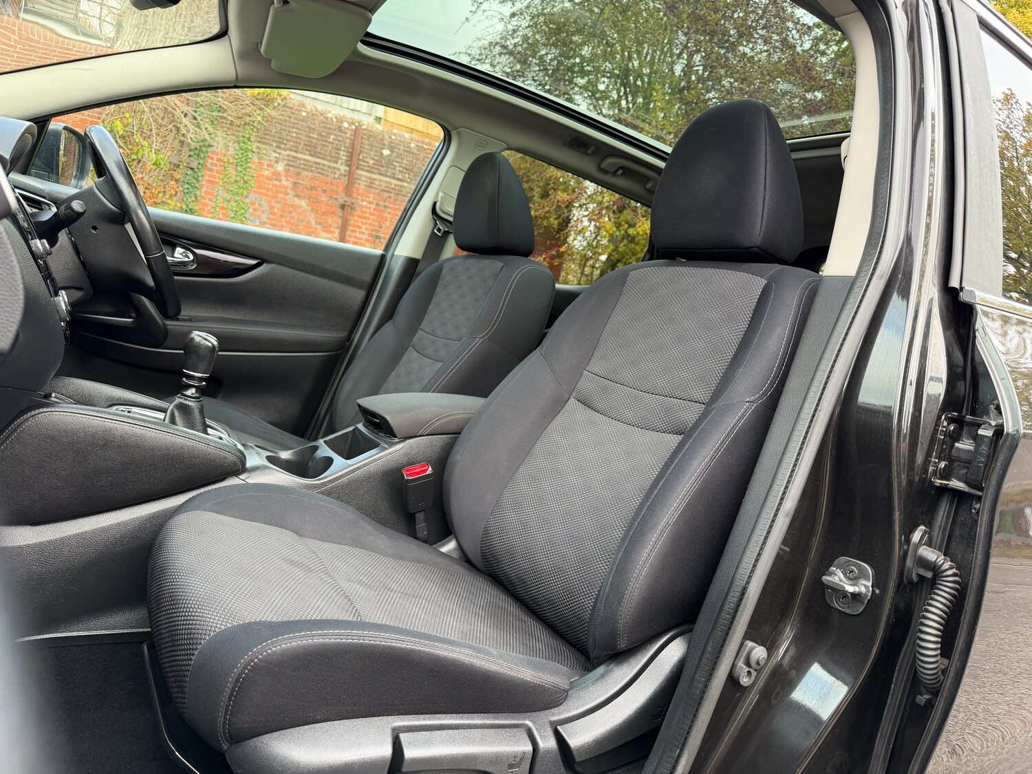 Used Nissan Qashqai 2015 for sale - 76508839: Photo 9