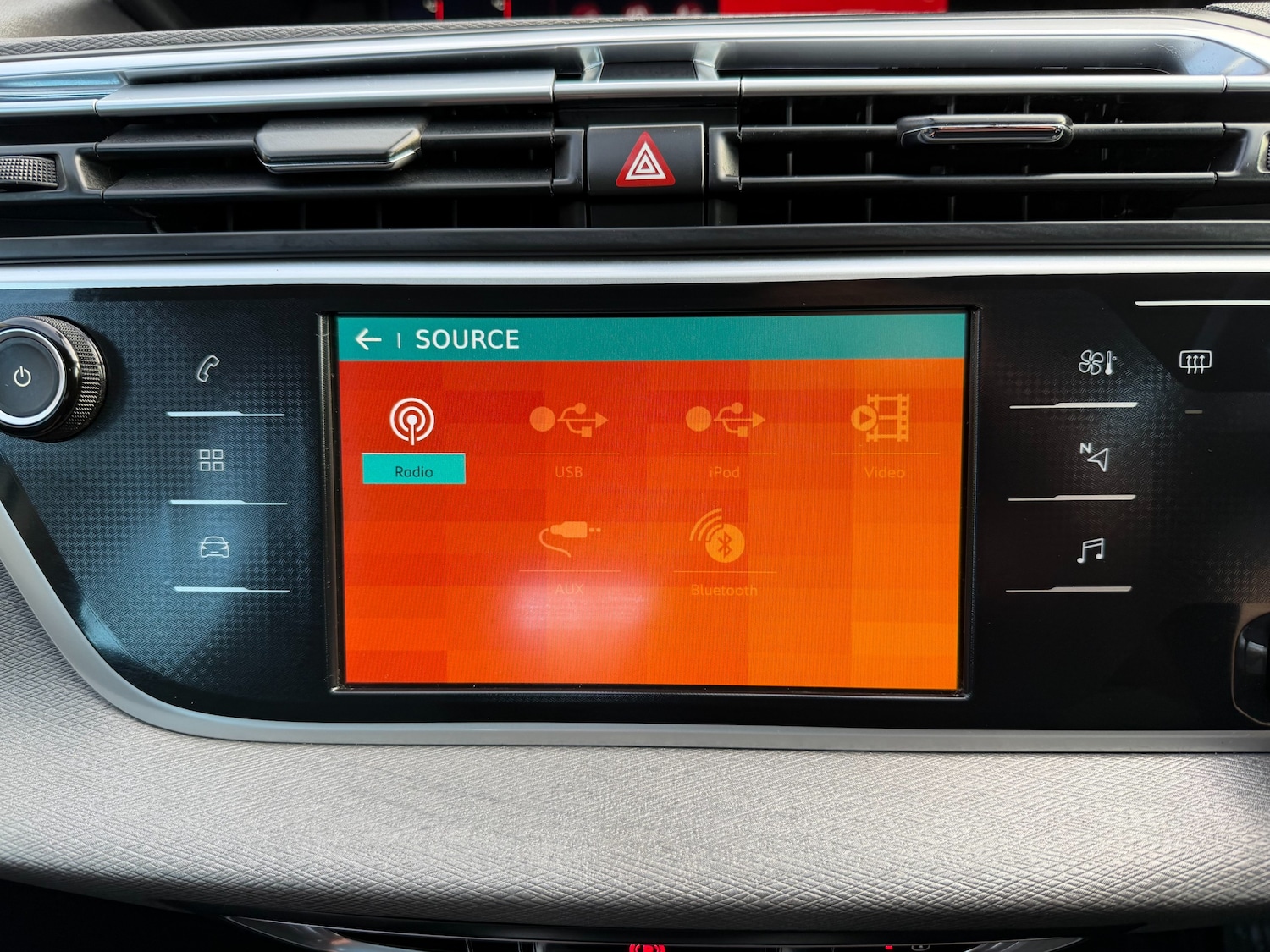 Used Citroen C4 Picasso 2017 for sale - 76526917: Photo 18