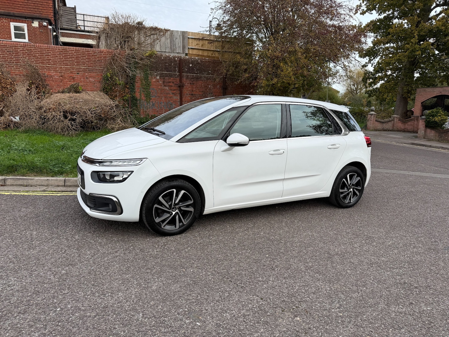Used Citroen C4 Picasso 2017 for sale - 76526917: Photo 4
