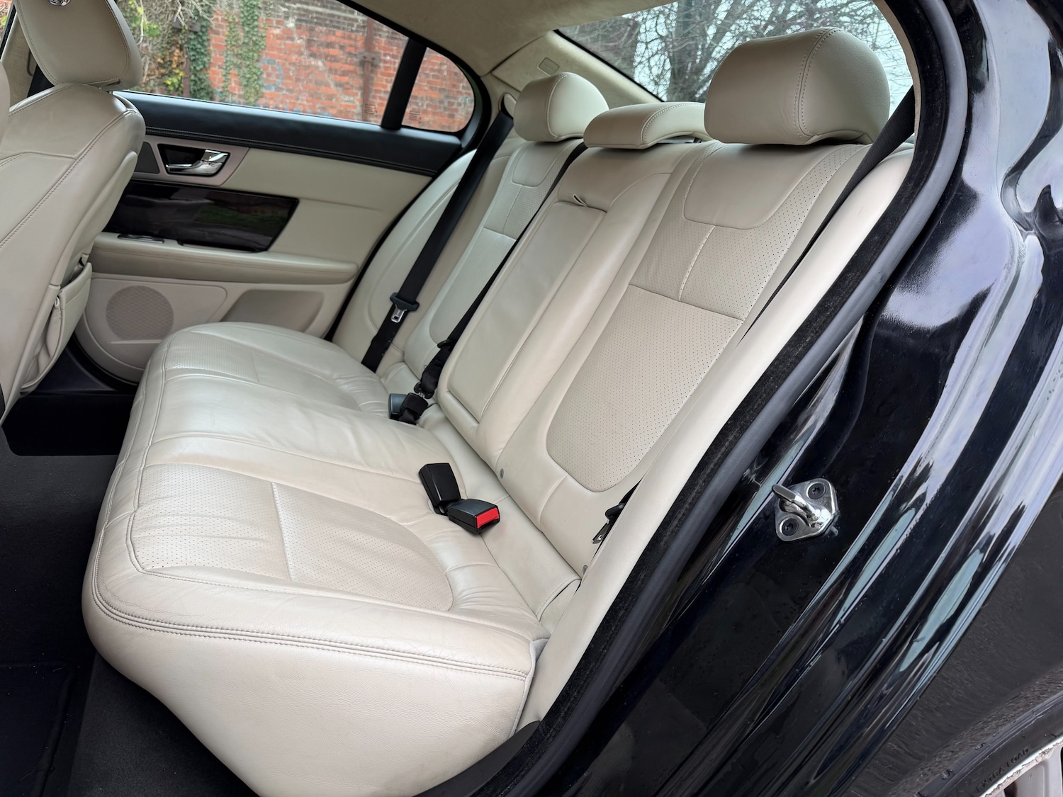 Used Jaguar XF 2011 for sale - 77059474: Photo 10