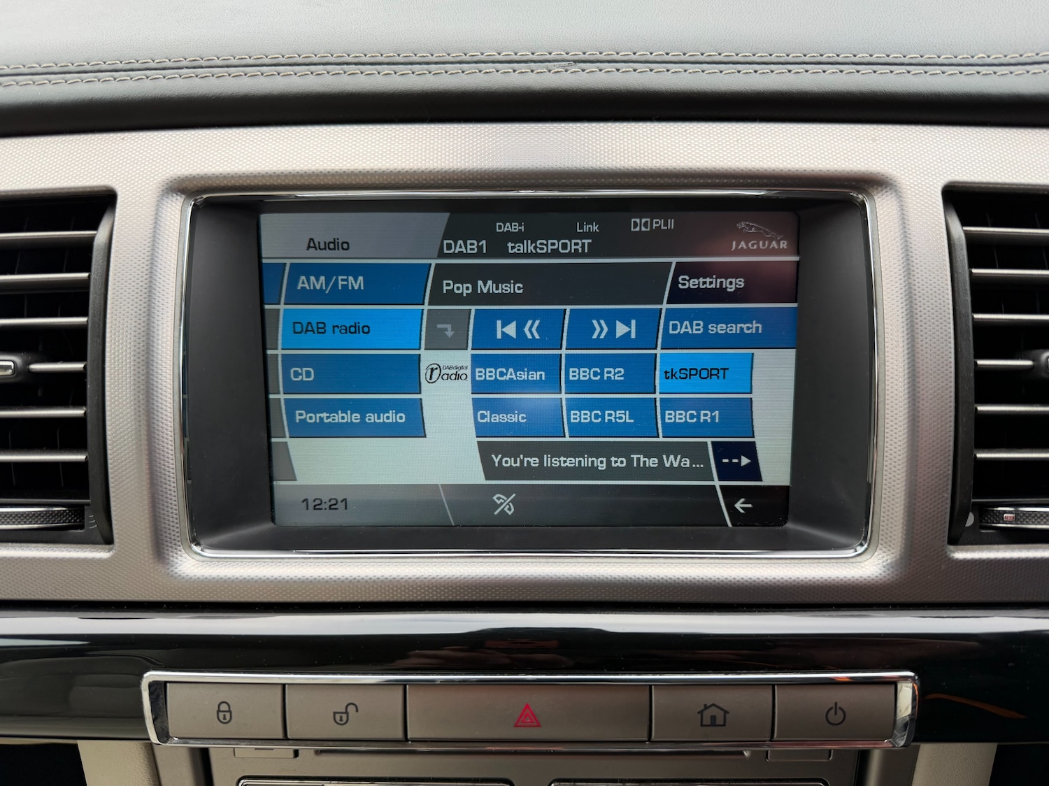 Used Jaguar XF 2011 for sale - 77059474: Photo 15