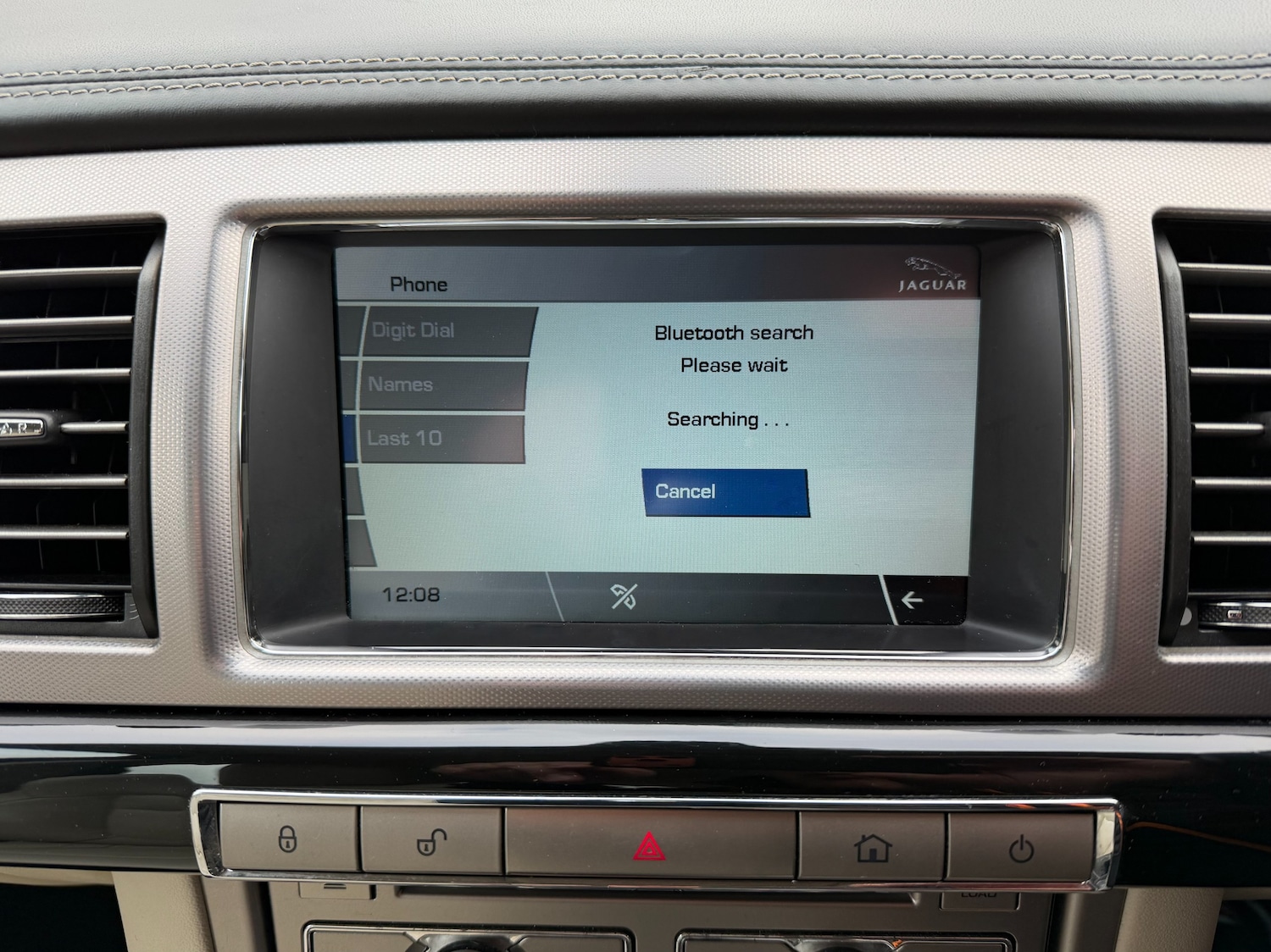 Used Jaguar XF 2011 for sale - 77059474: Photo 16