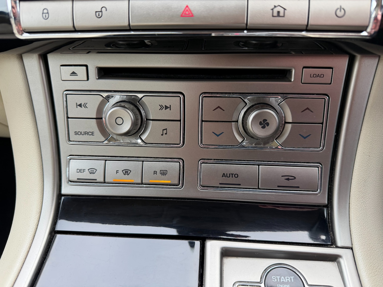 Used Jaguar XF 2011 for sale - 77059474: Photo 35