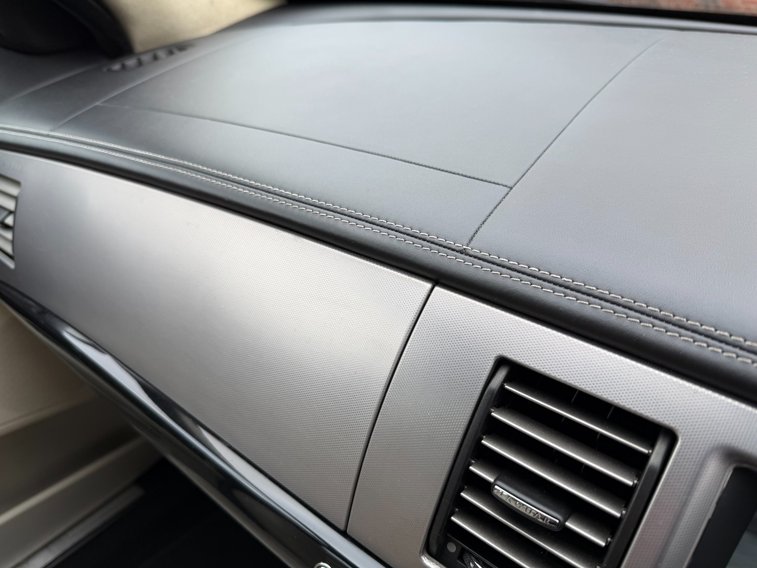 Used Jaguar XF 2011 for sale - 77059474: Photo 47