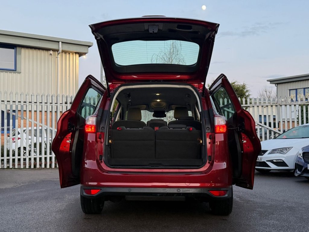 Used Ford Grand C-Max 2016 for sale - 76783955: Photo 21