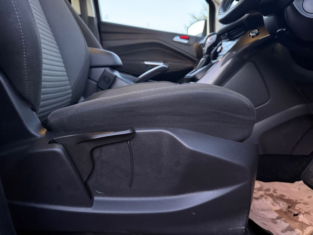 Used Ford Grand C-Max 2016 for sale - 76783955: Photo 40