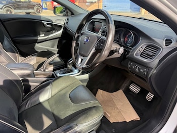 Used Volvo V40 2016 for sale - 79608254: Photo