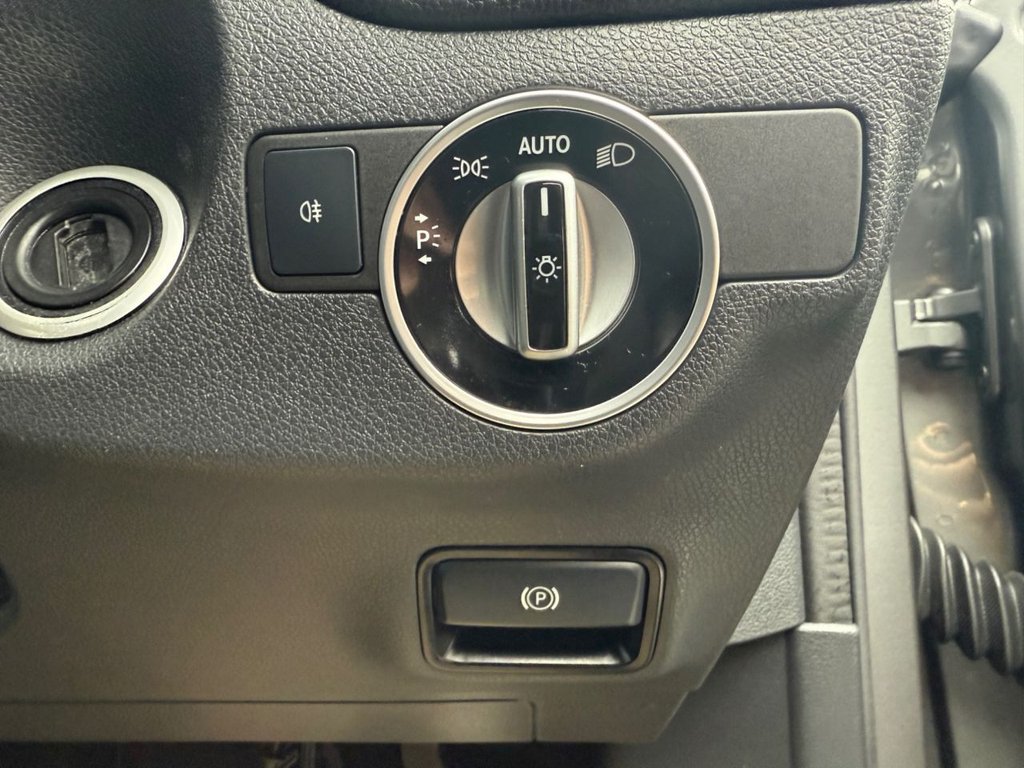 Used Mercedes-Benz GLA 2017 for sale - 76632237: Photo 39