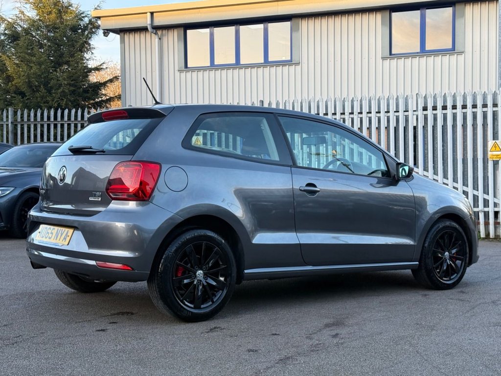 Used Volkswagen Polo 2015 for sale - 77884982: Photo 14