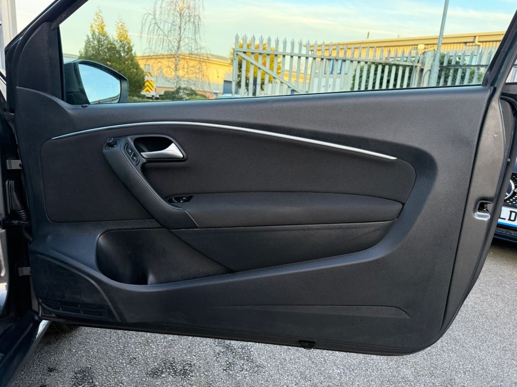 Used Volkswagen Polo 2015 for sale - 77884982: Photo 36