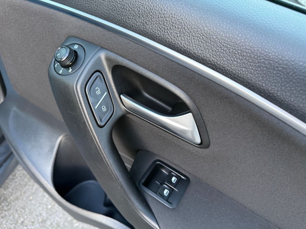 Used Volkswagen Polo 2015 for sale - 77884982: Photo 37