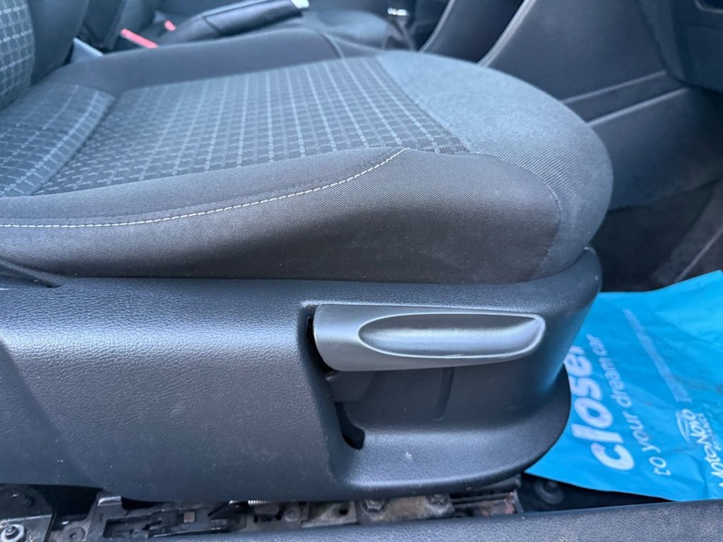 Used Volkswagen Polo 2015 for sale - 77884982: Photo 40