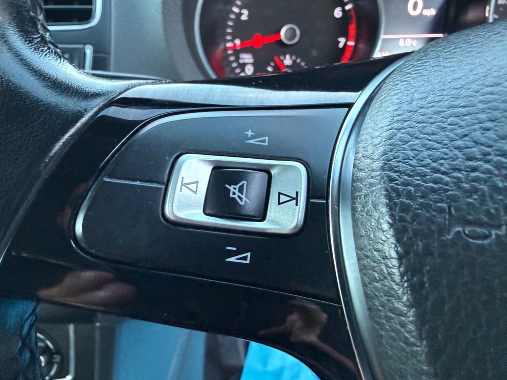 Used Volkswagen Polo 2015 for sale - 77884982: Photo 46