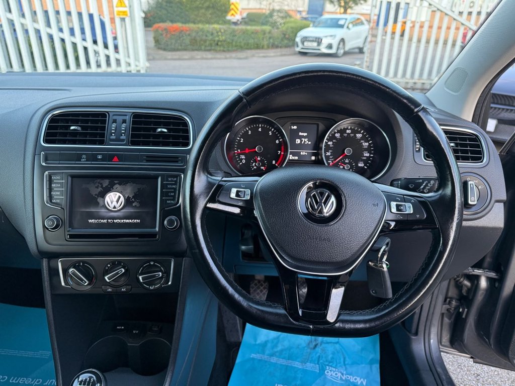 Used Volkswagen Polo 2015 for sale - 77884982: Photo 7