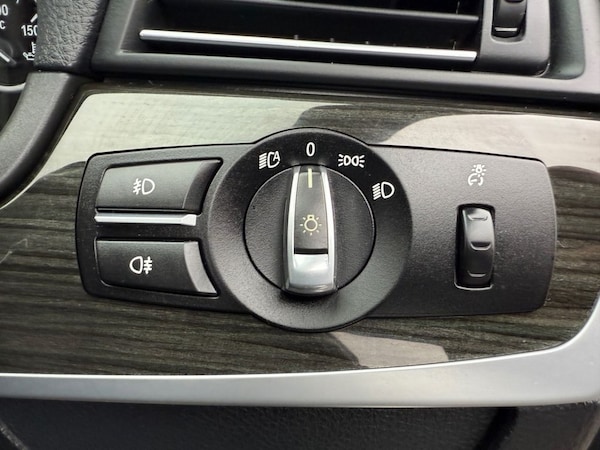 Used BMW 5 Series 2012 for sale - 76163303: Photo 43