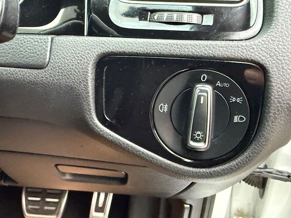 Used Volkswagen Golf 2019 for sale - 76210634: Photo 34