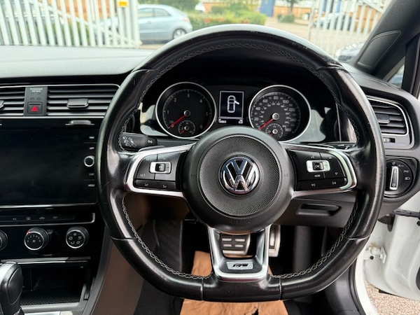Used Volkswagen Golf 2019 for sale - 76210634: Photo 37