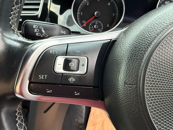 Used Volkswagen Golf 2019 for sale - 76210634: Photo 38