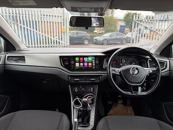 Used Volkswagen Polo 2018 for sale - 76163451: Photo 2