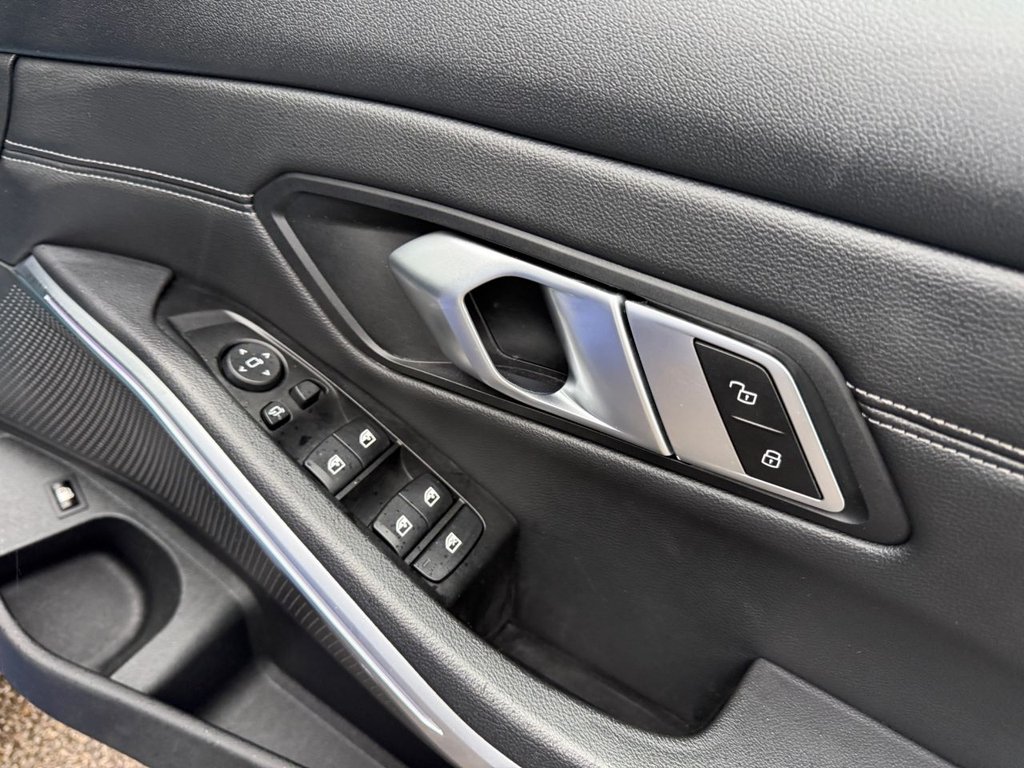 Used BMW 3 Series 2019 for sale - 77642956: Photo 39