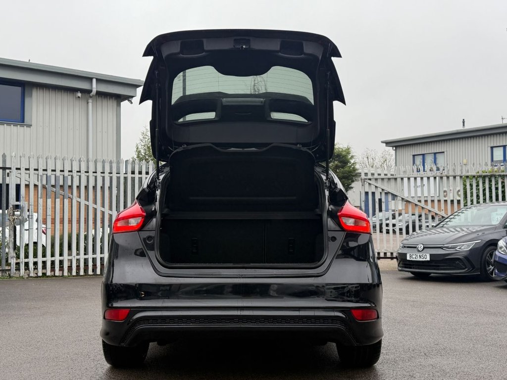 Used Ford Focus 2017 for sale - 76595915: Photo 14