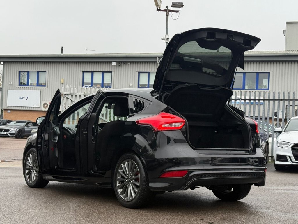 Used Ford Focus 2017 for sale - 76595915: Photo 20