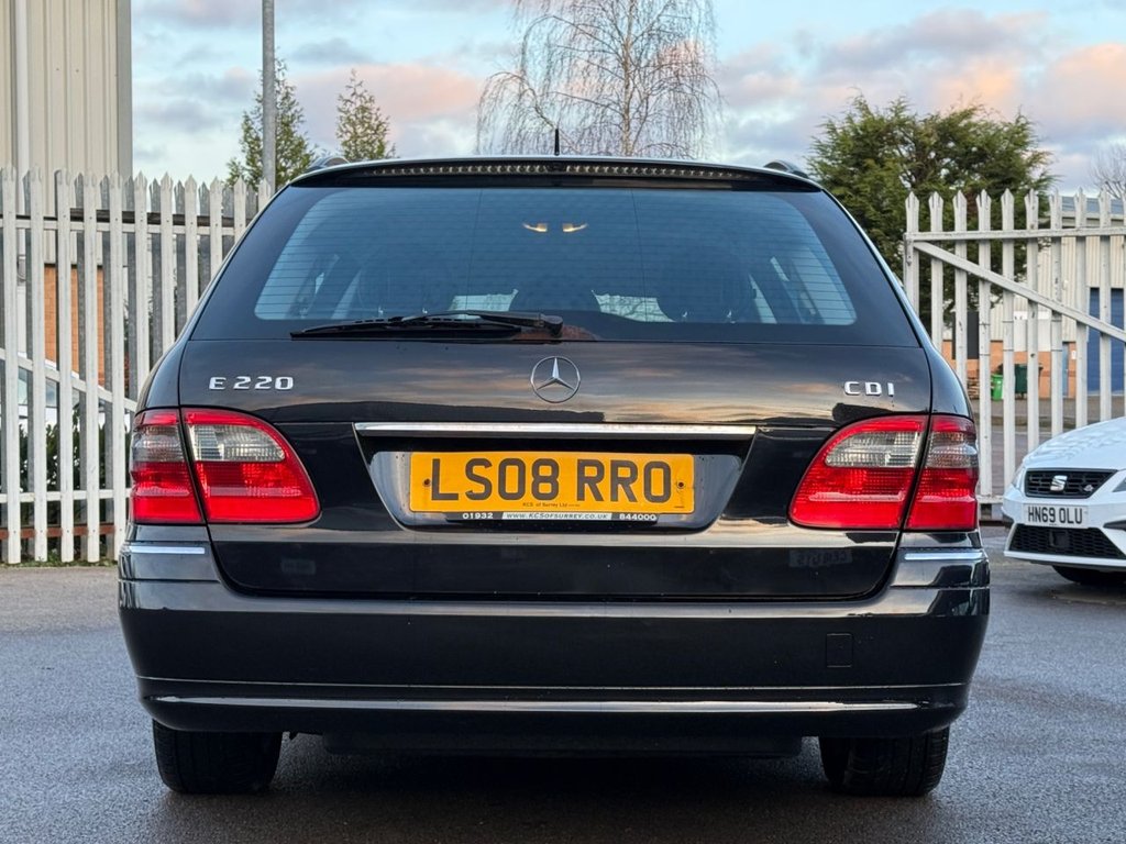 Used Mercedes-Benz E Class 2008 for sale - 76941623: Photo 12