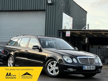 Used Mercedes-Benz E Class 2008 for sale - 76941623: Photo