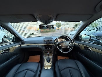 Used Mercedes-Benz E Class 2008 for sale - 76941623: Photo