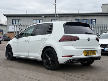 Used Volkswagen Golf 2019 for sale - 78096923: Photo