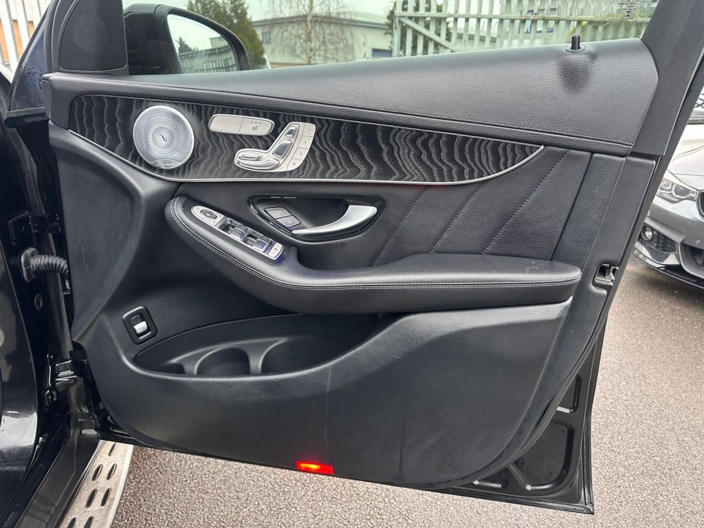 Used Mercedes-Benz GLC 2019 for sale - 76797683: Photo 38