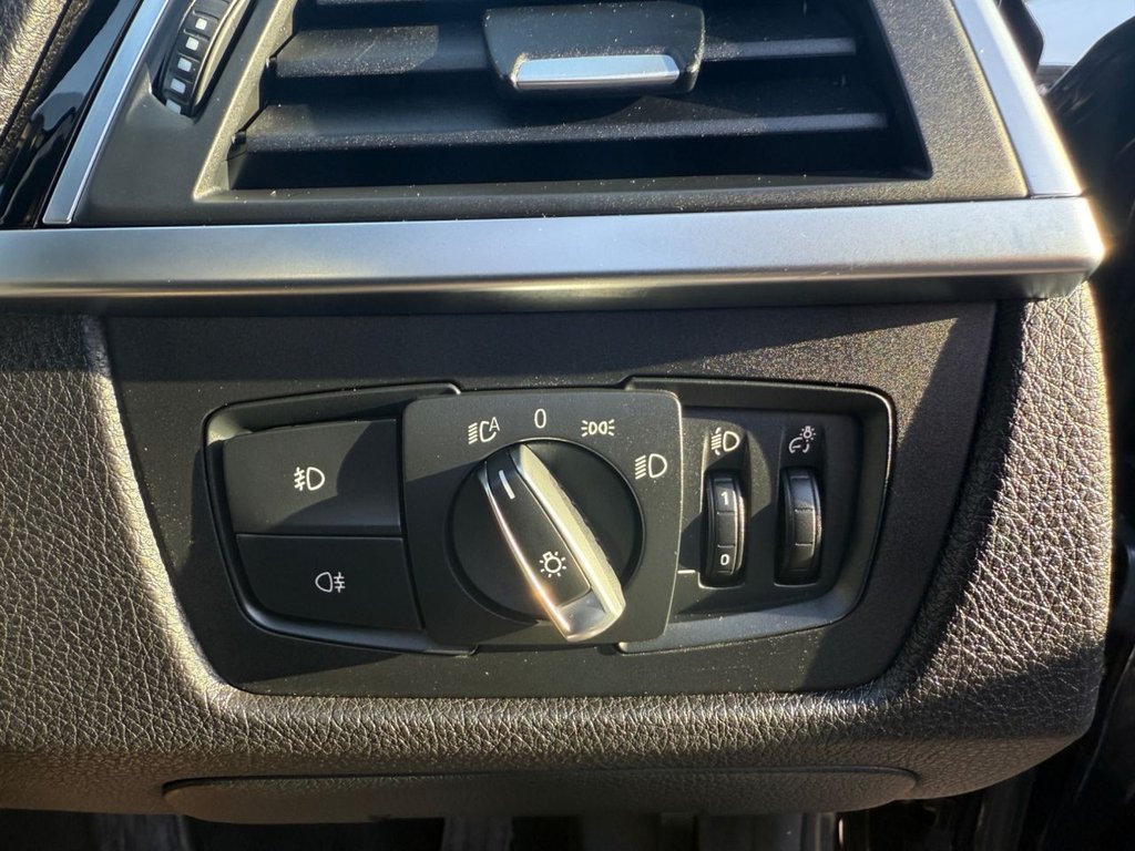 Used BMW 3 Series 2019 for sale - 76934563: Photo 41