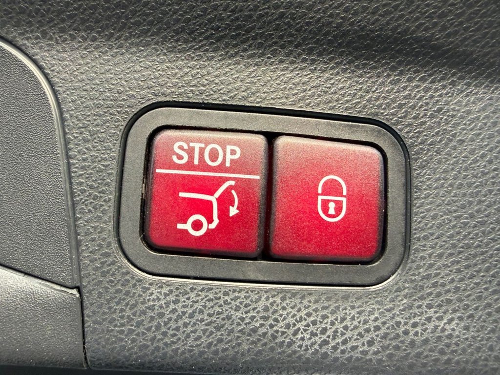 Used Mercedes-Benz GLC 2018 for sale - 77806637: Photo 18