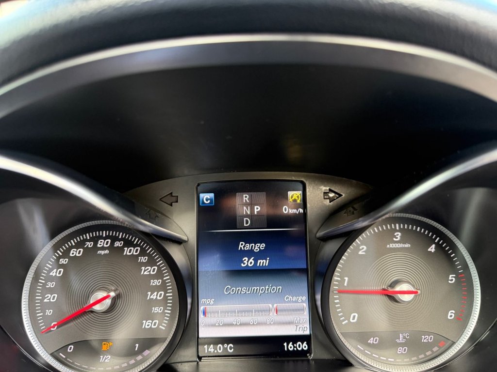 Used Mercedes-Benz GLC 2018 for sale - 77806637: Photo 40