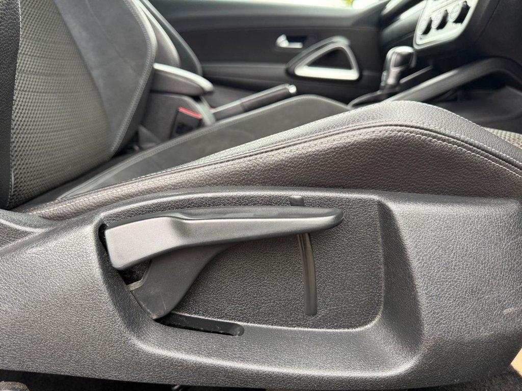 Used Volkswagen Scirocco 2017 for sale - 78186801: Photo 46