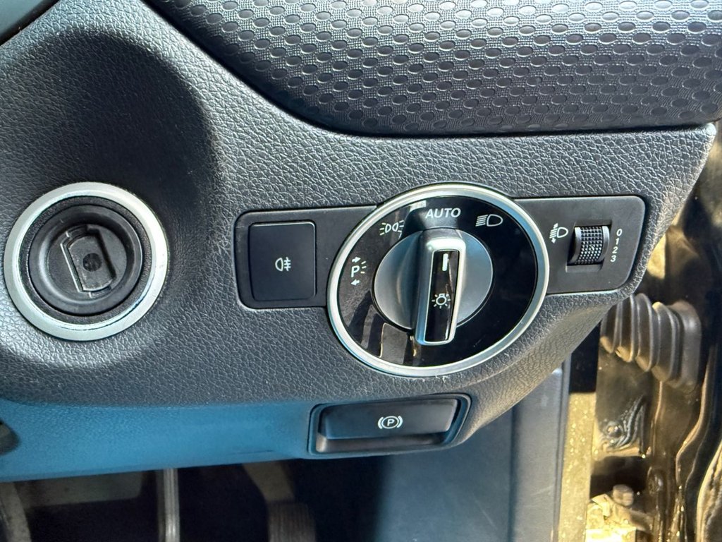 Used Mercedes-Benz A-Class 2016 for sale - 77660138: Photo 39