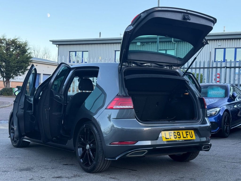 Used Volkswagen Golf 2019 for sale - 76760672: Photo 20