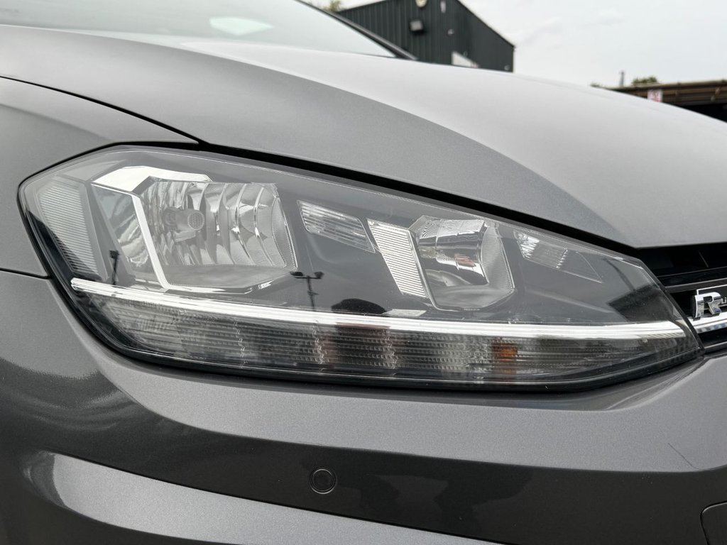 Used Volkswagen Golf 2019 for sale - 76760672: Photo 24