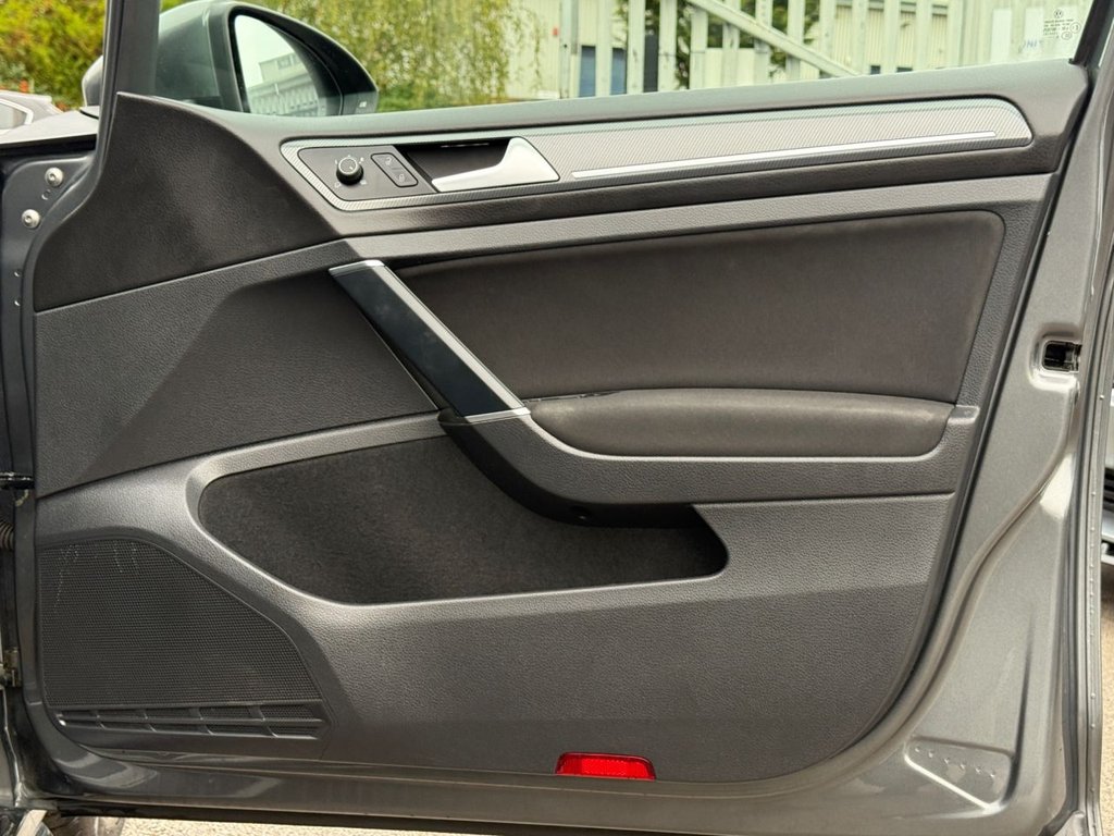 Used Volkswagen Golf 2019 for sale - 76760672: Photo 33