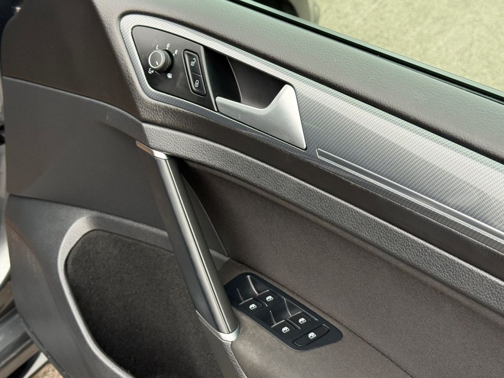 Used Volkswagen Golf 2019 for sale - 76760672: Photo 34