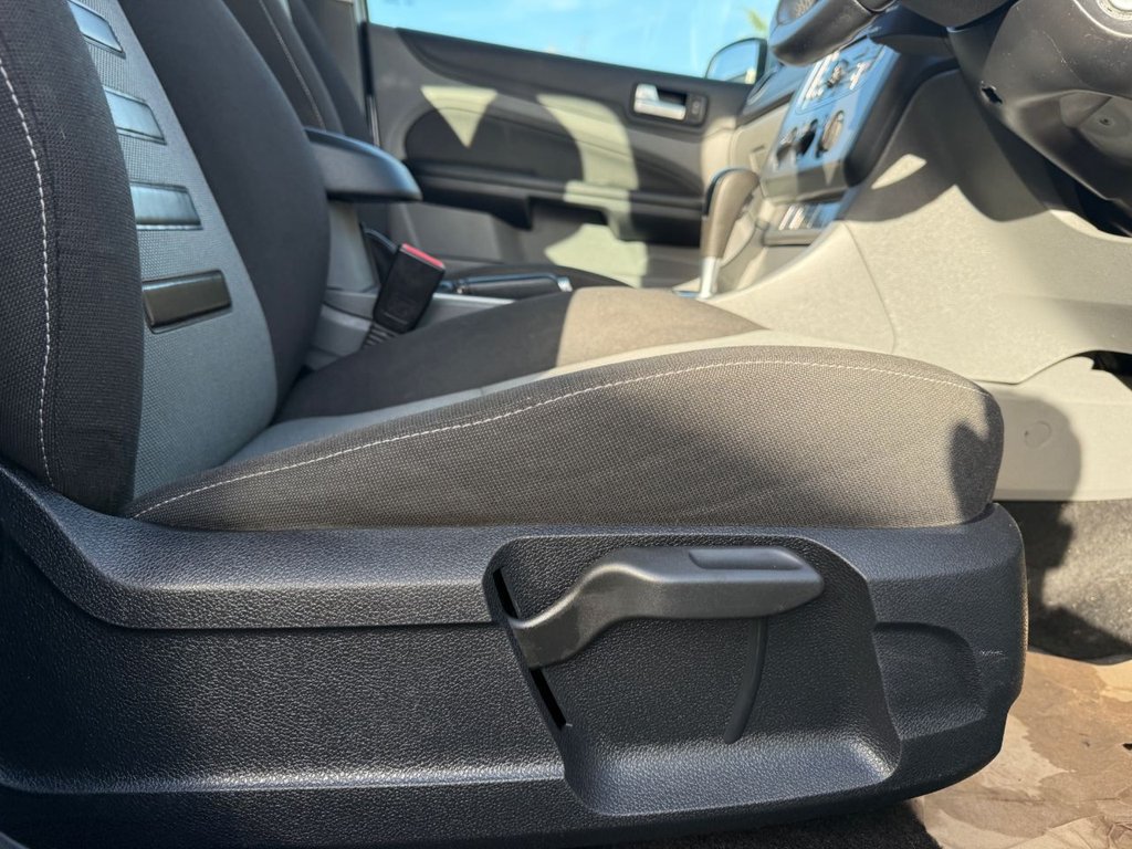 Used Ford Focus 2008 for sale - 76570152: Photo 37