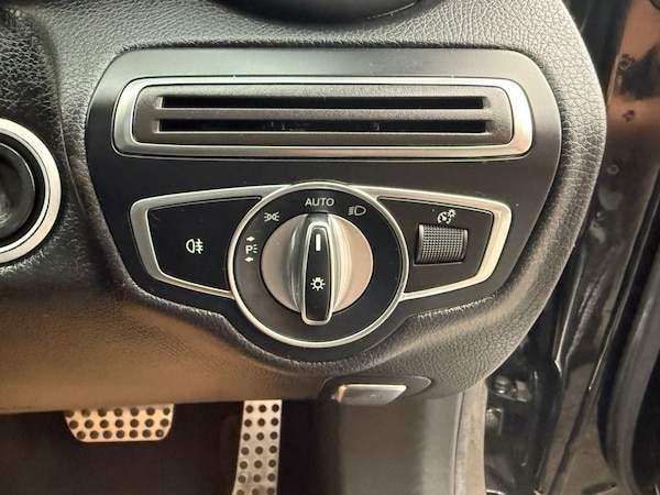 Used Mercedes-Benz C-Class 2018 for sale - 75579612: Photo 38