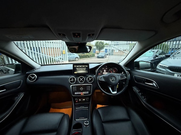 Used Mercedes-Benz A-Class 2017 for sale - 76203230: Photo 2