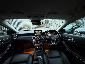 Used Mercedes-Benz A-Class 2017 for sale - 76203230: Photo 2