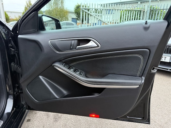 Used Mercedes-Benz A-Class 2017 for sale - 76203230: Photo 33