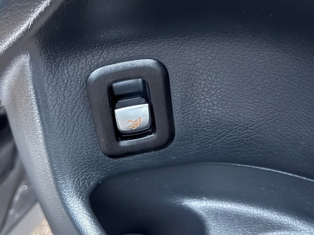 Used Mercedes-Benz GLC 2017 for sale - 76848321: Photo 37