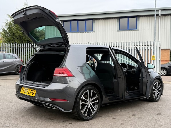 Used Volkswagen Golf 2019 for sale - 76111892: Photo 11