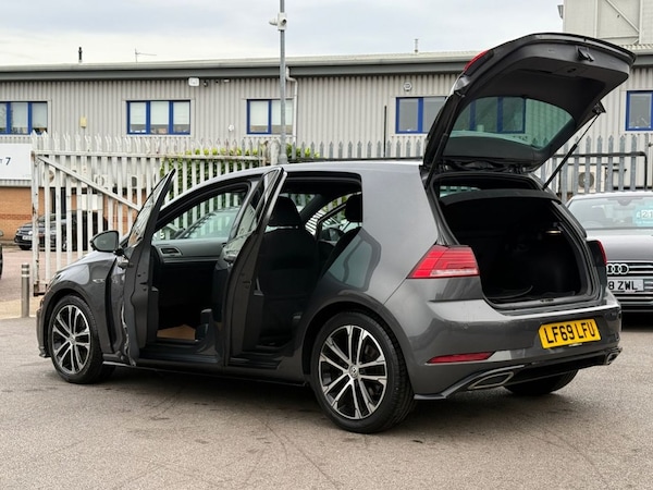 Used Volkswagen Golf 2019 for sale - 76111892: Photo 19