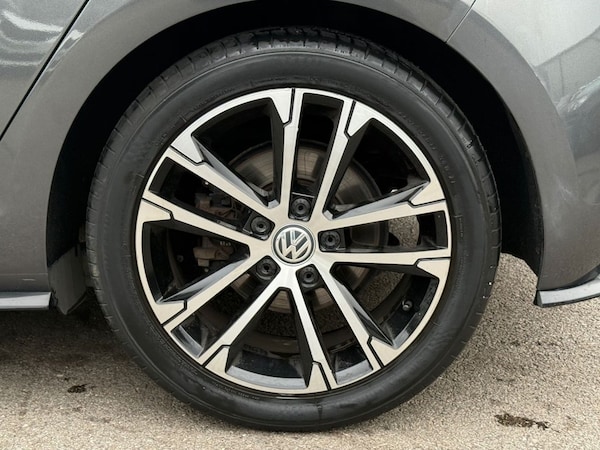 Used Volkswagen Golf 2019 for sale - 76111892: Photo 27